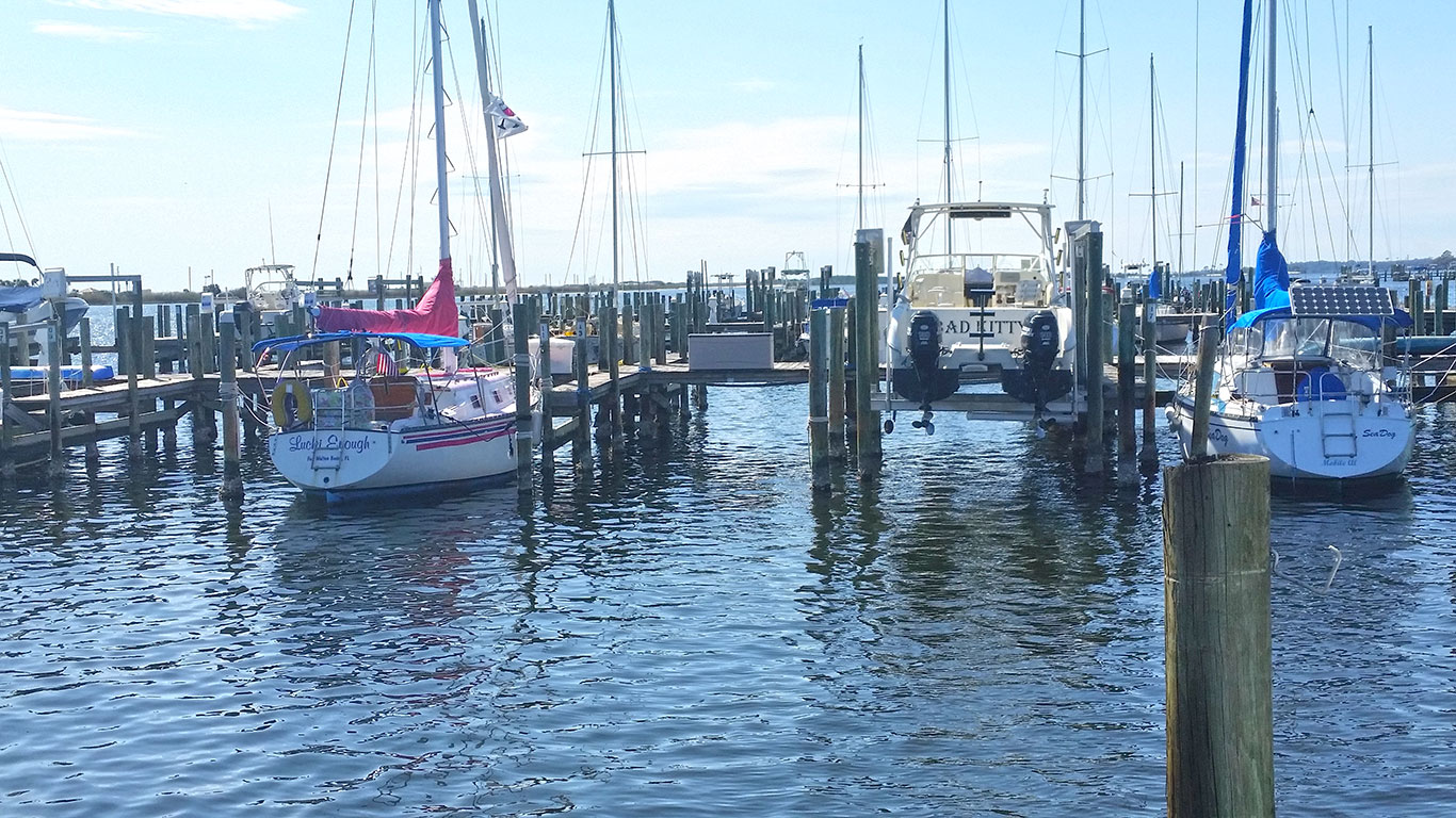 A306 Pirates Bay HC Condos