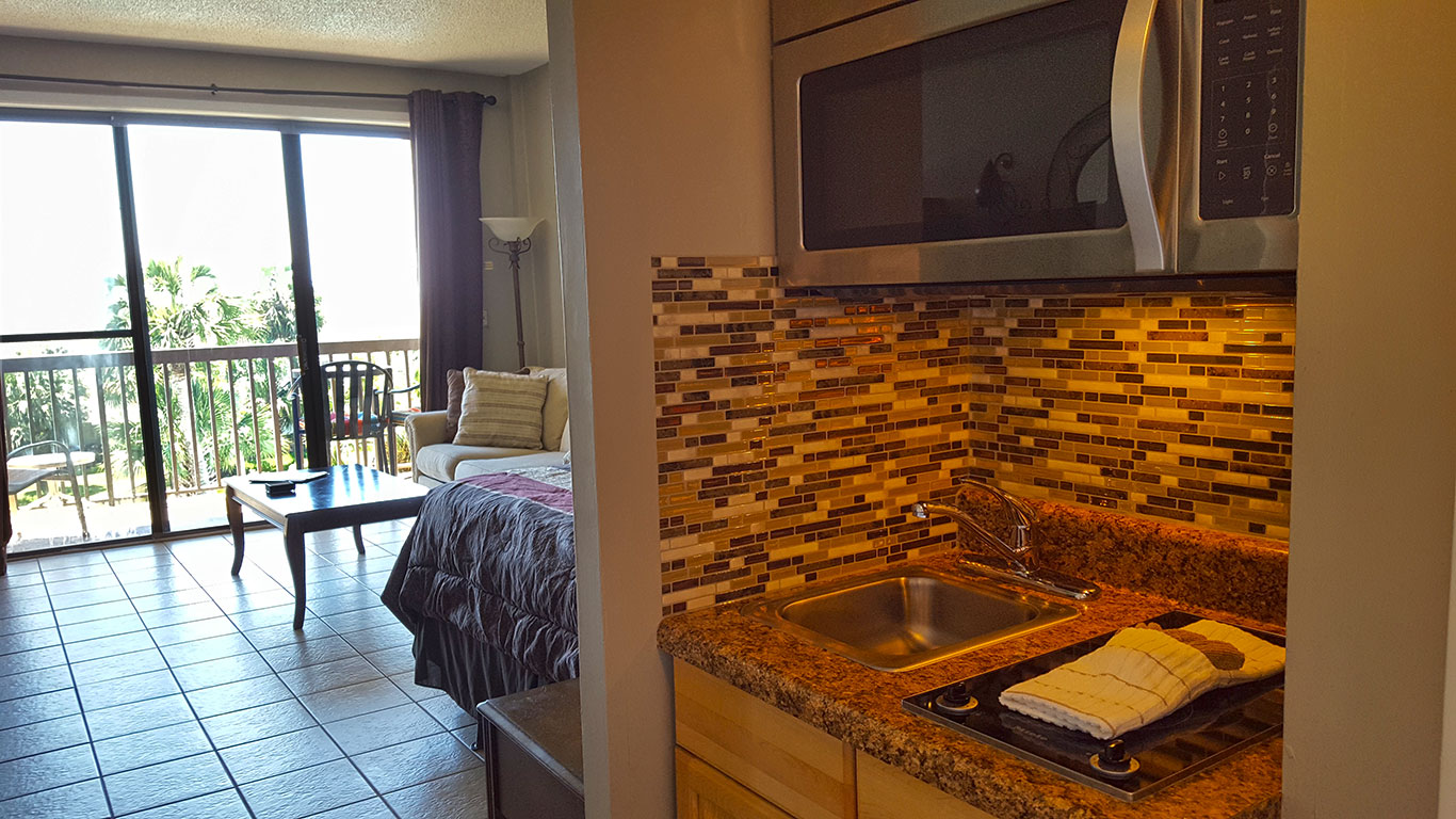 A306 Pirates Bay HC Condos